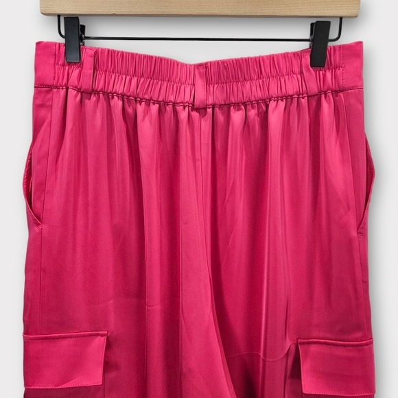 Cupcakes & Cashmere Wide Leg Satin Cargo Pants - Picture 6 of 15